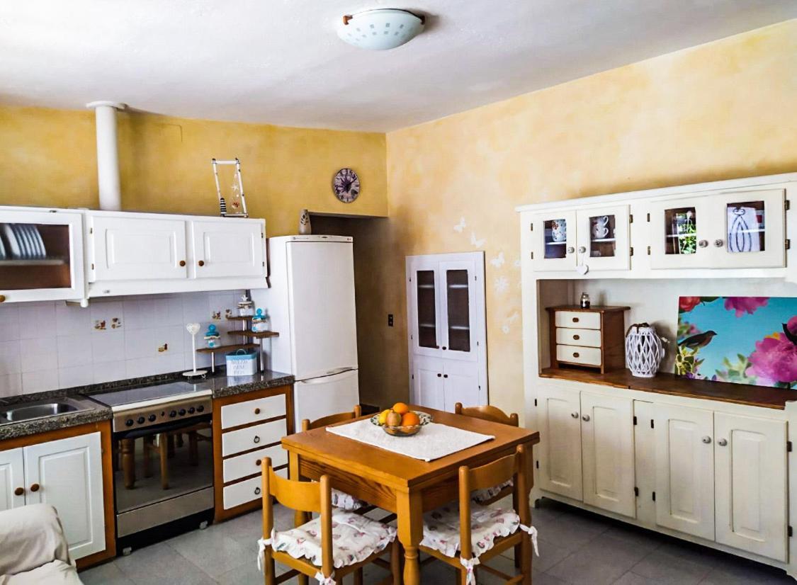 Casa Maddalenina Con Giardino, Vicino Al Mare! Lejlighed La Maddalena  Eksteriør billede
