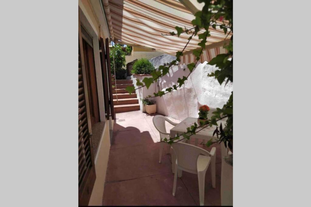 Casa Maddalenina Con Giardino, Vicino Al Mare! Lejlighed La Maddalena  Eksteriør billede