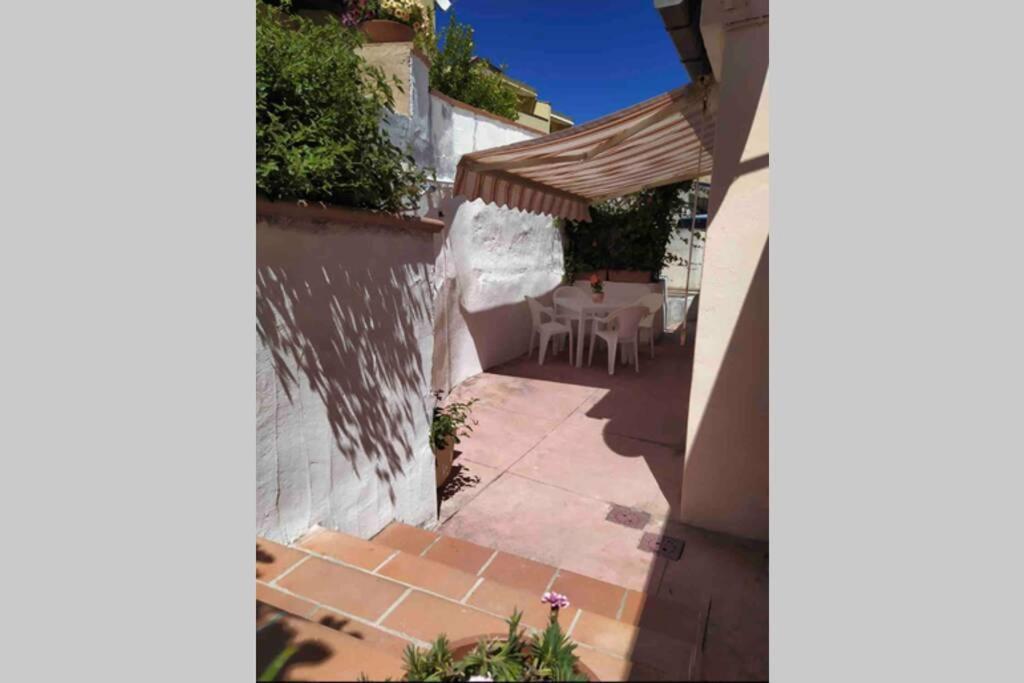 Casa Maddalenina Con Giardino, Vicino Al Mare! Lejlighed La Maddalena  Eksteriør billede