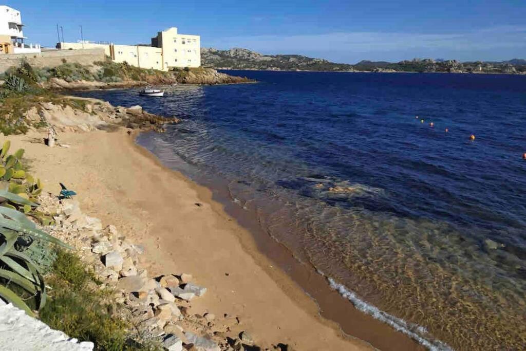 Casa Maddalenina Con Giardino, Vicino Al Mare! Lejlighed La Maddalena  Eksteriør billede